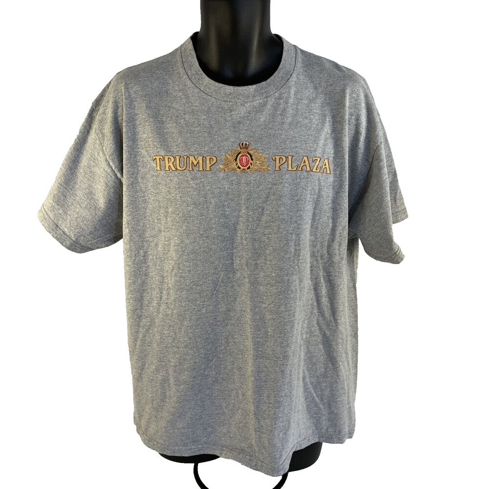 Vtg Y2K Trump Plaza Graphic T-Shirt Sz XL‎ Gray L Delta Pro Weight Donald